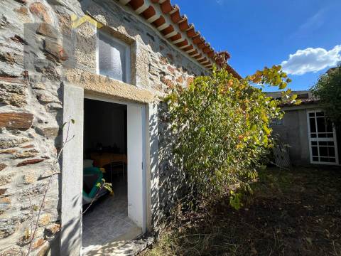 Moradia T1 Venda em Freixial e Juncal do Campo,Castelo Branco
