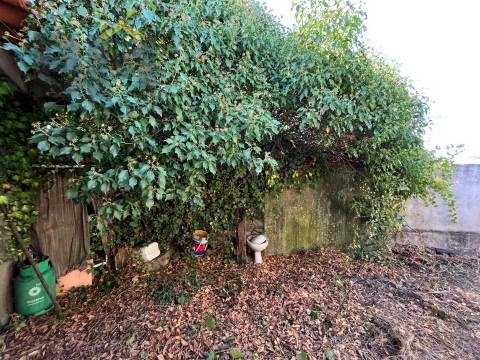 Moradia T1 Venda em Freixial e Juncal do Campo,Castelo Branco