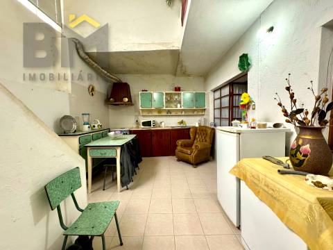 Moradia T4 Venda em Escalos de Cima e Lousa,Castelo Branco