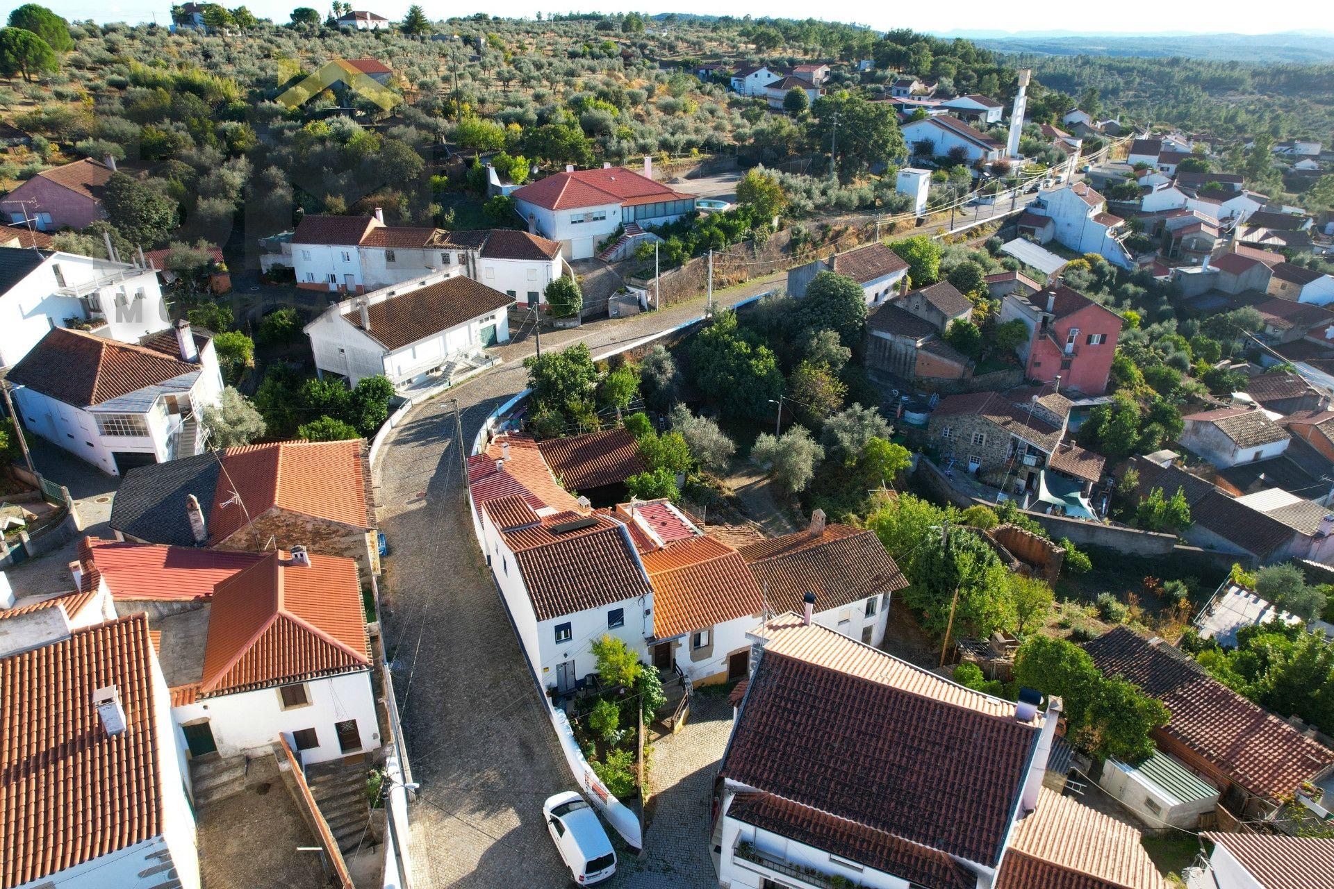 Moradia T2 Venda em Freixial e Juncal do Campo,Castelo Branco