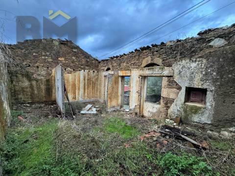 Moradia Devoluta T1 Venda em Salgueiro do Campo,Castelo Branco