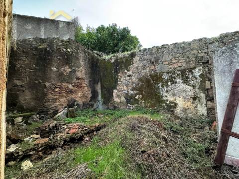 Moradia Devoluta T1 Venda em Salgueiro do Campo,Castelo Branco