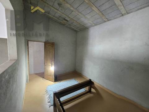 Moradia T3 Venda em Cebolais de Cima e Retaxo,Castelo Branco