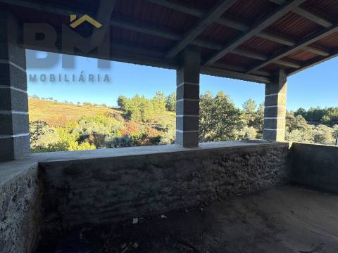 Quinta  Venda em Escalos de Baixo e Mata,Castelo Branco