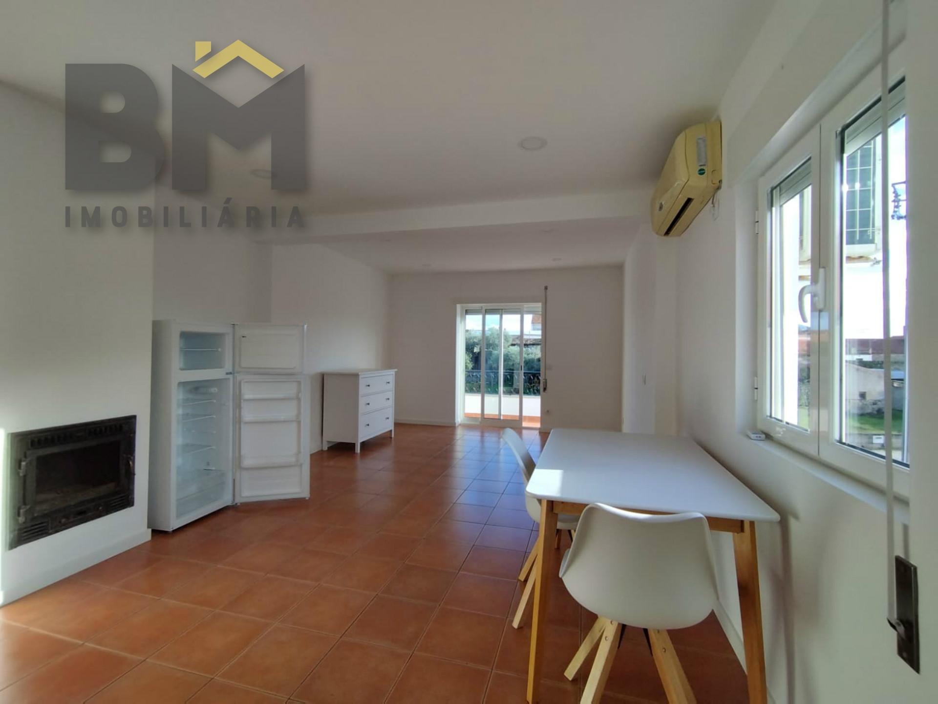 Moradia T0 Arrendamento em Alcains,Castelo Branco