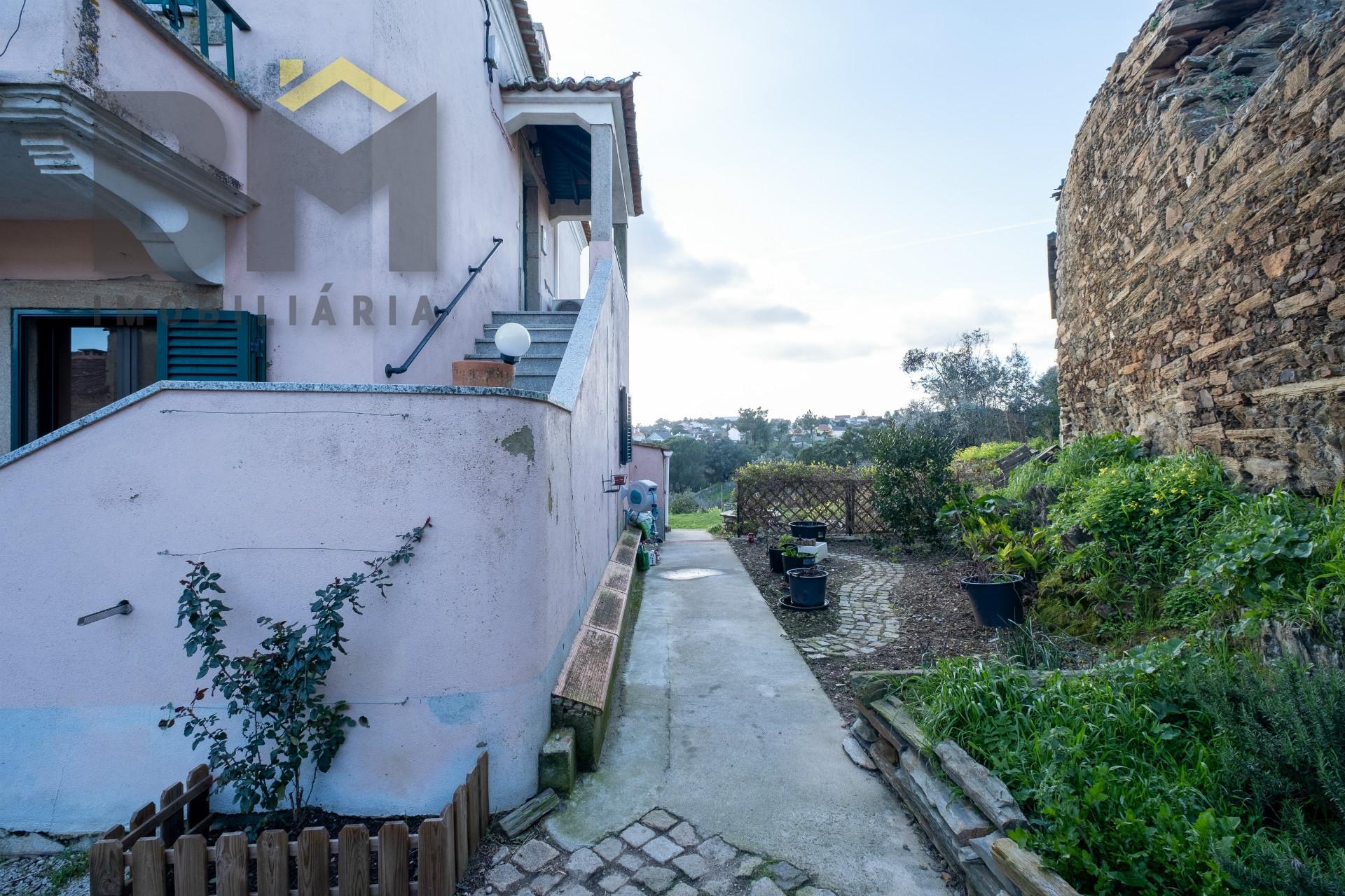 Moradia T5 Venda em Cebolais de Cima e Retaxo,Castelo Branco