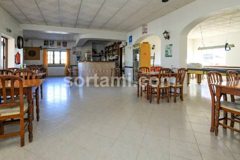 Moradia Isolada T2 Venda em Albufeira e Olhos de Água,Albufeira