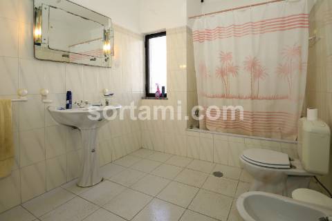 Moradia Isolada T2 Venda em Albufeira e Olhos de Água,Albufeira