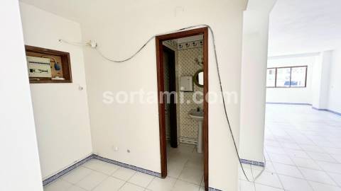 Loja  Venda em Albufeira e Olhos de Água,Albufeira