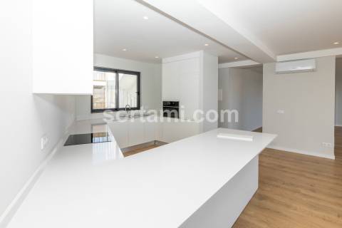 Apartamento T4 Venda em Albufeira e Olhos de Água,Albufeira