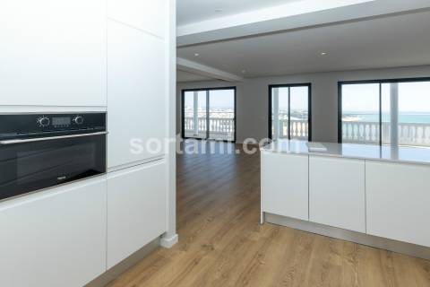 Apartamento T4 Venda em Albufeira e Olhos de Água,Albufeira