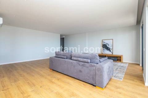 Apartamento T4 Venda em Albufeira e Olhos de Água,Albufeira