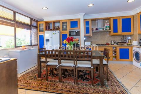 Apartamento T3 Venda em Quarteira,Loulé