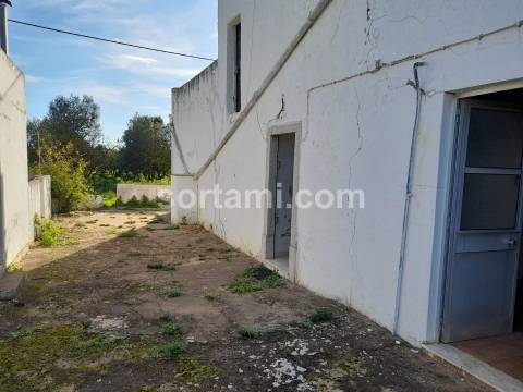 Moradia Isolada T2 Venda em Santa Bárbara de Nexe,Faro
