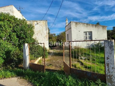 Moradia Isolada T2 Venda em Santa Bárbara de Nexe,Faro