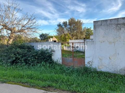 Moradia Isolada T2 Venda em Santa Bárbara de Nexe,Faro