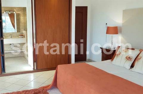 Moradia Isolada T7 Venda em Quarteira,Loulé