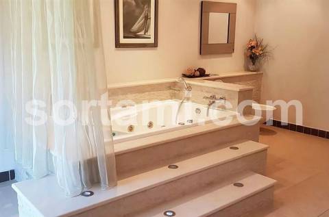 Moradia Isolada T7 Venda em Quarteira,Loulé