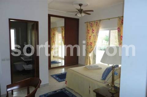 Moradia Isolada T7 Venda em Quarteira,Loulé