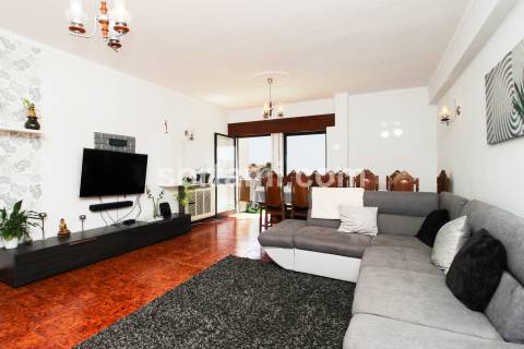 Apartamento T3 Venda em Quarteira,Loulé