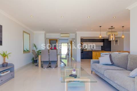 Moradia Isolada T4+2 Venda em Loulé (São Clemente),Loulé