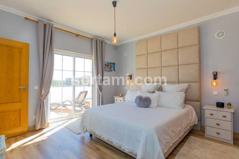 Moradia Isolada T4+2 Venda em Loulé (São Clemente),Loulé