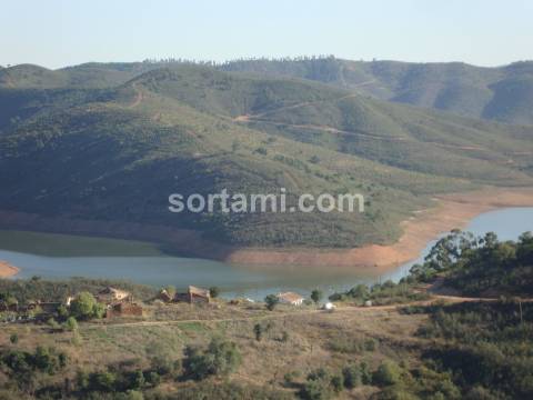 Moradia Devoluta  Venda em São Bartolomeu de Messines,Silves