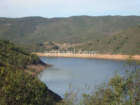 Moradia Devoluta  Venda em São Bartolomeu de Messines,Silves