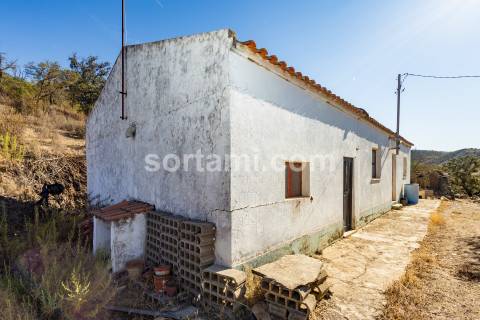 Moradia Isolada T3 Venda em São Bartolomeu de Messines,Silves