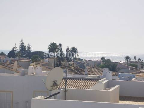 Moradia Geminada T3+1 Venda em Guia,Albufeira