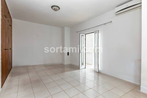 Moradia Geminada T3+1 Venda em Guia,Albufeira