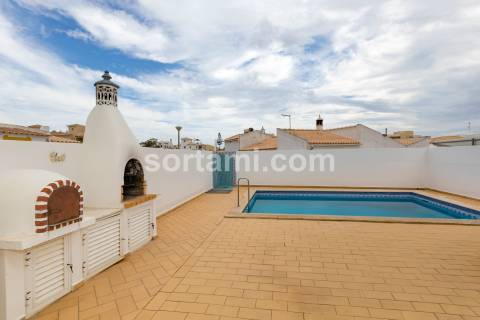 Moradia Geminada T3+1 Venda em Guia,Albufeira