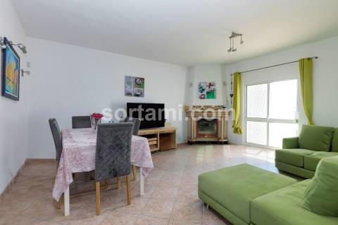 Moradia Geminada T3+1 Venda em Guia,Albufeira