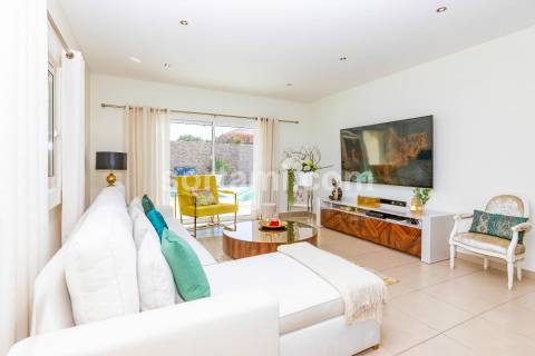 Moradia Isolada T4+1 Venda em Quarteira,Loulé