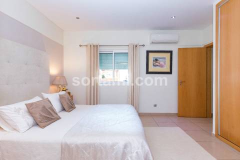 Moradia Isolada T4+1 Venda em Quarteira,Loulé