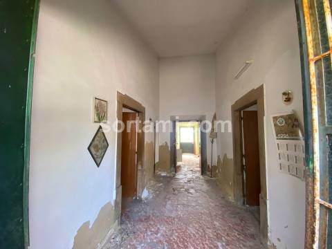 Moradia Devoluta T6 Venda em São Brás de Alportel,São Brás de Alportel