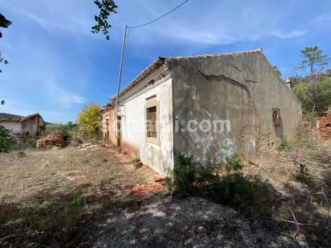 Moradia Devoluta T6 Venda em São Brás de Alportel,São Brás de Alportel