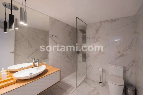 Apartamento T2 Arrendamento em Quarteira,Loulé