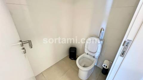 Loja  Venda em Quarteira,Loulé