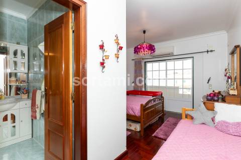 Moradia em Banda T2+3 Venda em Albufeira e Olhos de Água,Albufeira