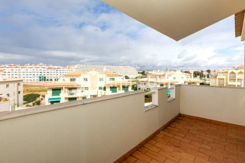 Moradia em Banda T2+3 Venda em Albufeira e Olhos de Água,Albufeira