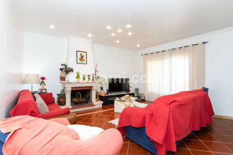 Moradia em Banda T2+3 Venda em Albufeira e Olhos de Água,Albufeira