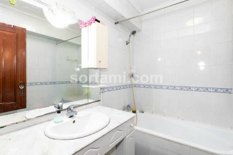 Moradia em Banda T2+3 Venda em Albufeira e Olhos de Água,Albufeira