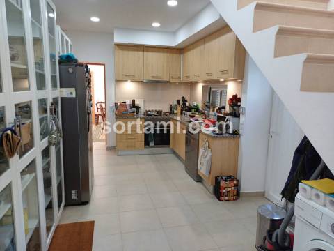 Moradia Isolada T4+1 Venda em Moncarapacho e Fuseta,Olhão