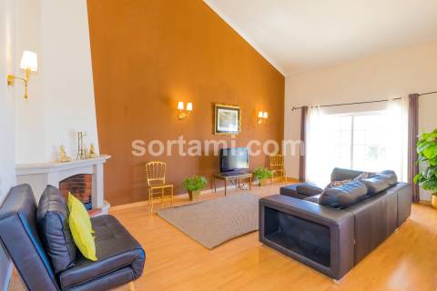 Moradia Geminada T3 Venda em Quarteira,Loulé