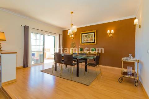 Moradia Geminada T3 Venda em Quarteira,Loulé