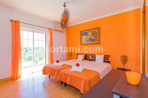 Moradia Geminada T3 Venda em Quarteira,Loulé