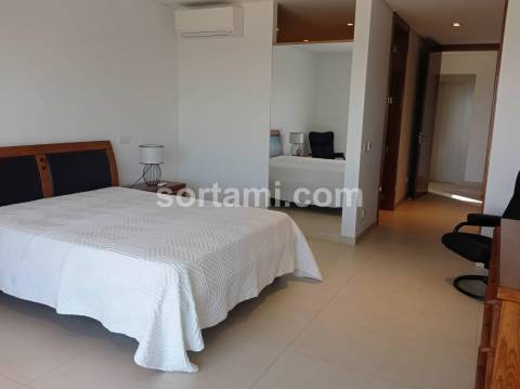 Moradia Isolada T5+1 Venda em Alvor,Portimão