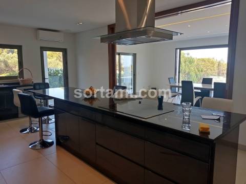 Moradia Isolada T5+1 Venda em Alvor,Portimão