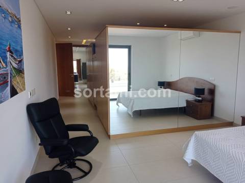 Moradia Isolada T5+1 Venda em Alvor,Portimão
